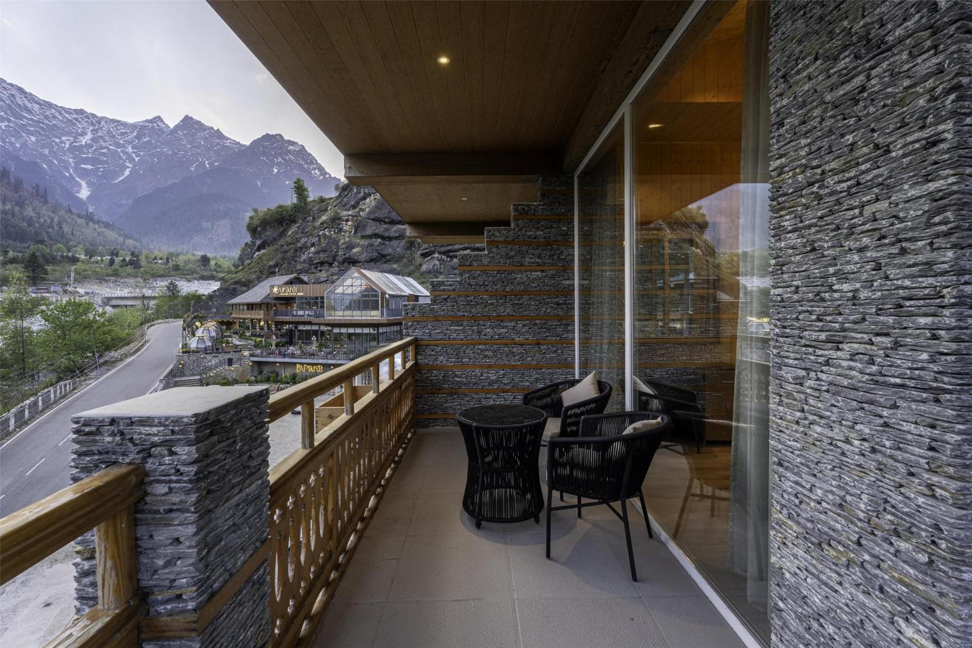 Palchan Hotel & Spa - A Member Of Radisson Individuals Retreats Manāli Extérieur photo