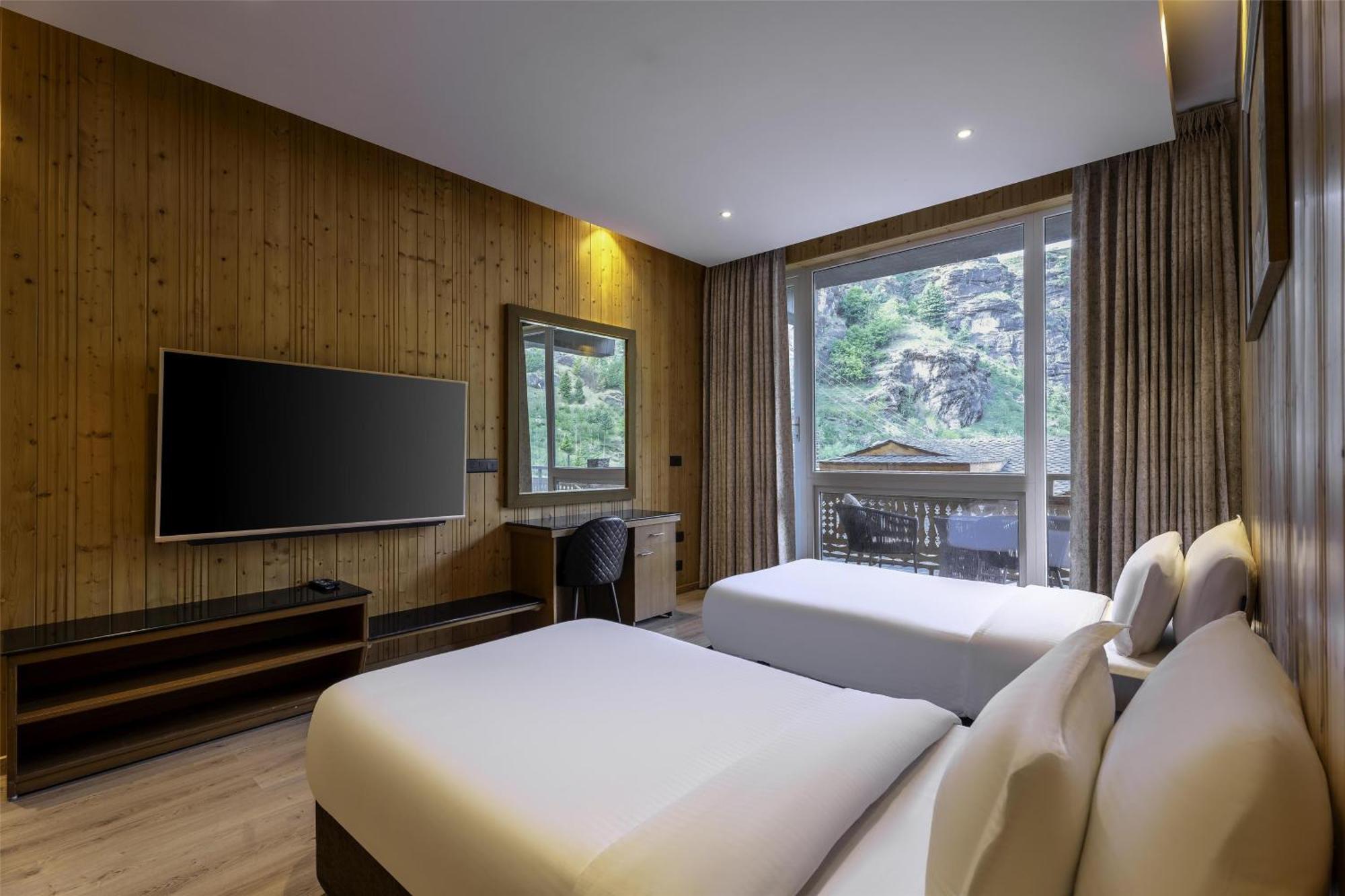 Palchan Hotel & Spa - A Member Of Radisson Individuals Retreats Manāli Extérieur photo